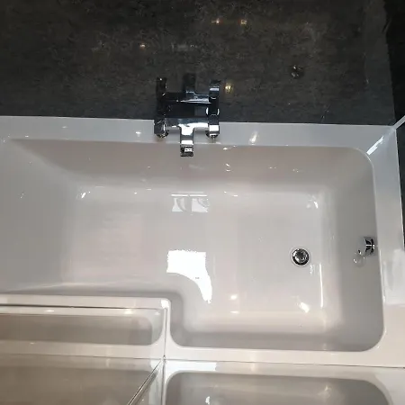 Bed and Breakfast Compston House 4*