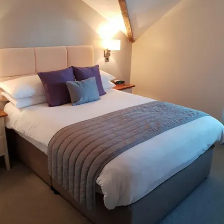 Compston House Bed and Breakfast