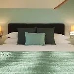 ベッド・アンド・ブレックファスト Compston House