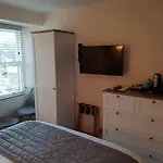 Compston House 4*