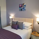 Compston House Bed & Breakfast