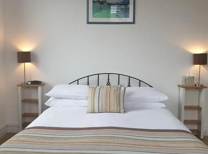 Compston House Bed & Breakfast